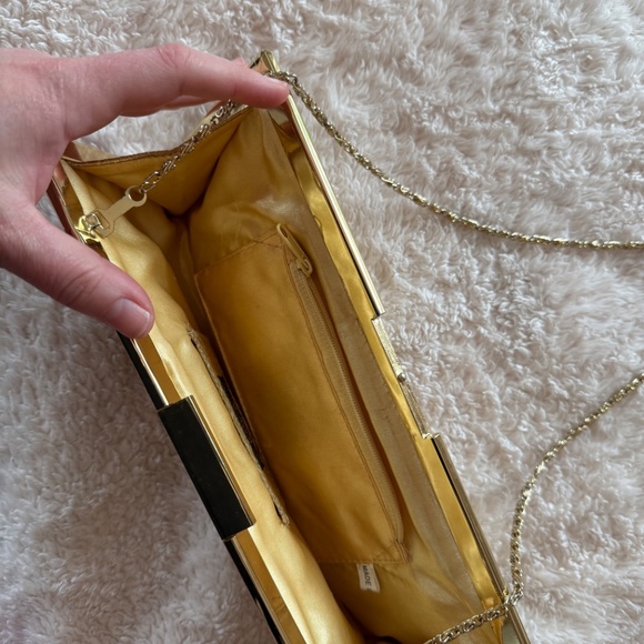 Jessica McClintock Gold Snakeskin Print Clutch - Picture 4 of 5